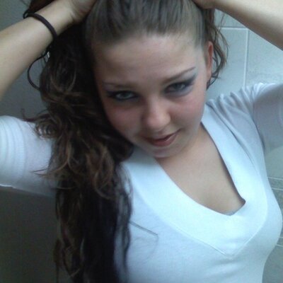 Profile Picture of Shannon (@tyron2zmommy) on Twitter
