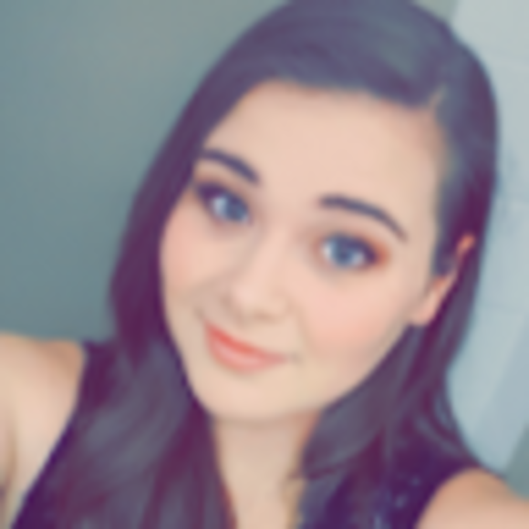 Profile Picture of Charlotte Kreibich (@guardnerdd) on Poshmark