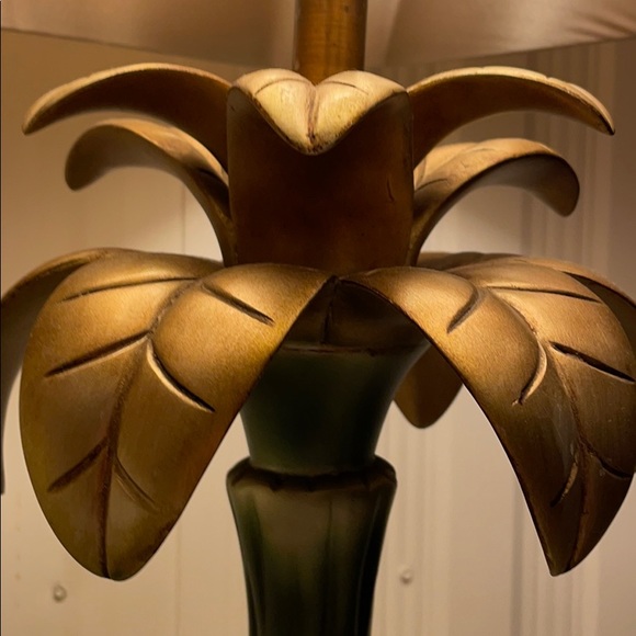 Profile Picture of Allison Schrobback (@allikev) on Poshmark