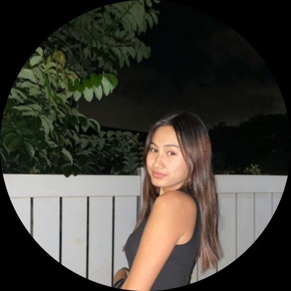 Profile Picture of Nalani Kapule (@nalanikapule) on Poshmark