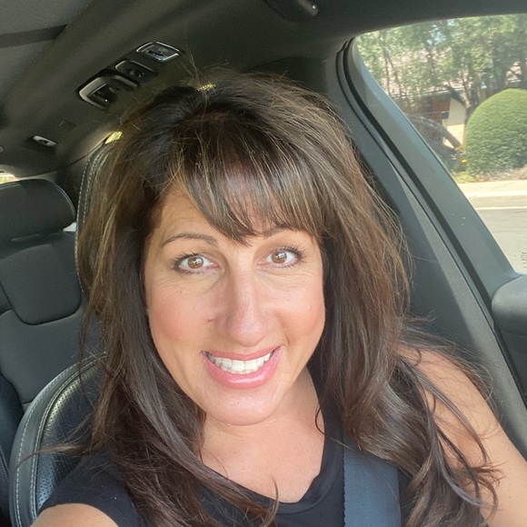 Profile Picture of Tonya Nagel (@tonyacarr19) on Poshmark