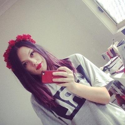 Profile Picture of Amy (@AmyDover1804) on Twitter