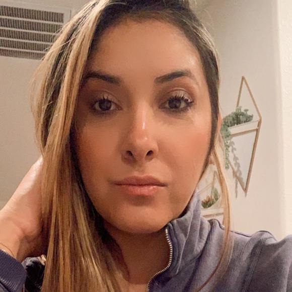 Profile Picture of Joanna Chapman (@joannachapma747) on Poshmark
