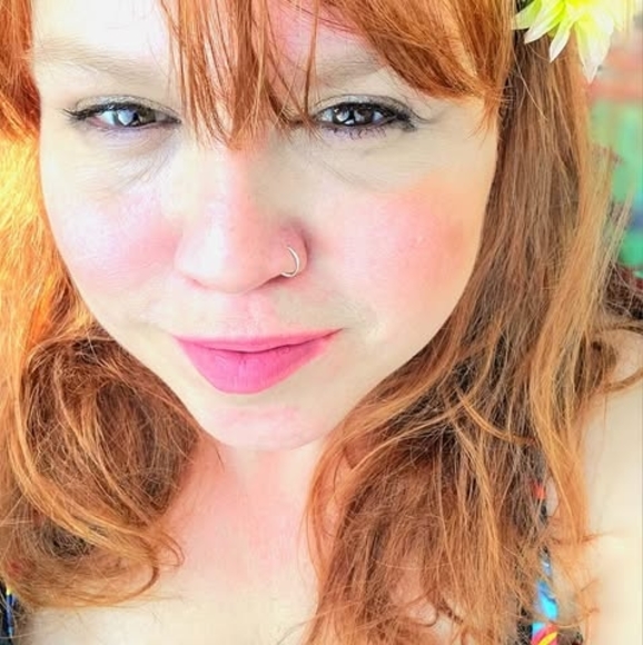 Profile Picture of Bianca Tobar-blanco (@bhoregon101) on Poshmark