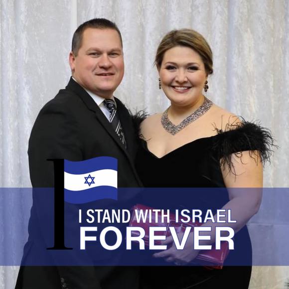 Profile Picture of Svetlana Sinsheimer (@sinsheimer) on Poshmark