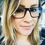 Profile Picture of Nikki (@nikkisutter) on Instagram