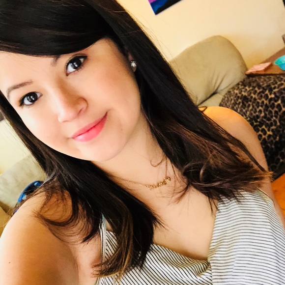 Profile Picture of Gabriella Guardiola (@garo9930) on Poshmark