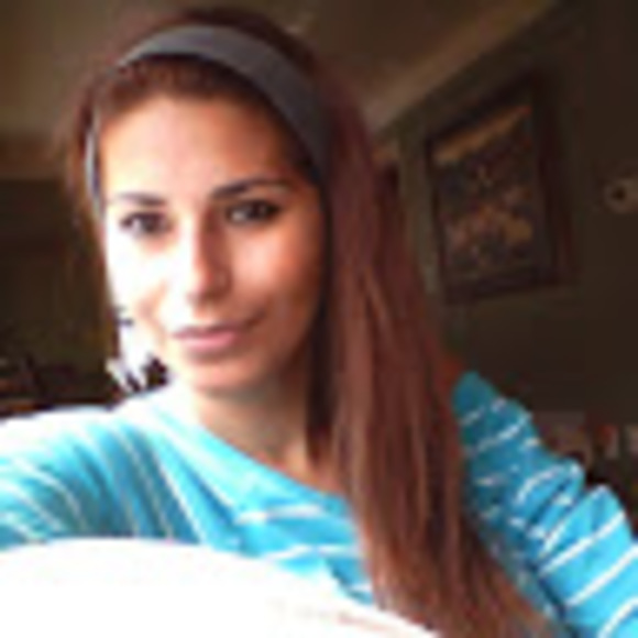 Profile Picture of Edith Jaime (@edithayala885) on Poshmark