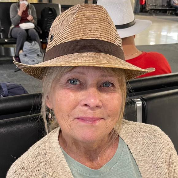 Profile Picture of Kathy Prokosch (@kprokosch) on Poshmark