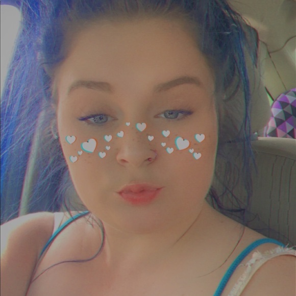 Profile Picture of Marissa Rycek (@m_rycek) on Poshmark