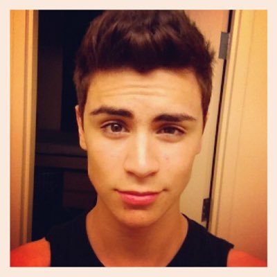 Profile Picture of Richard (@richard_hern32) on Twitter