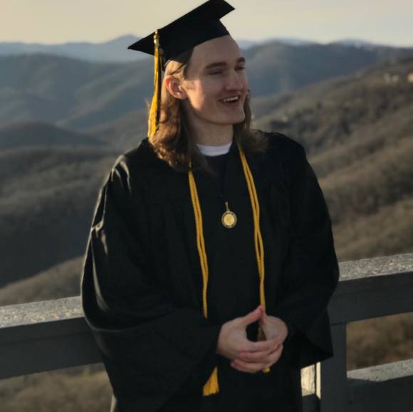 Profile Picture of Chad Hull (@chadhull18) on Poshmark