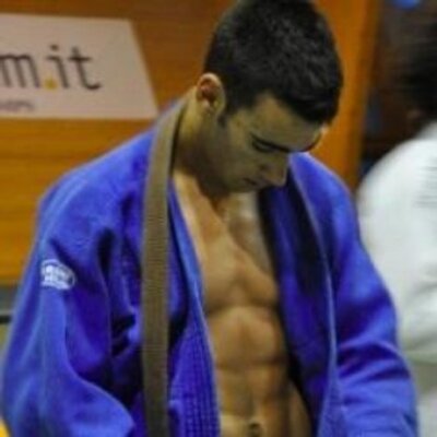 Profile Picture of Adrian Frye (@adrianbyrpz) on Twitter