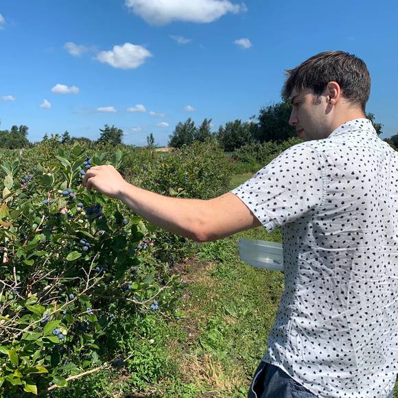 Profile Picture of Wylie Bourgette (@bruce_wylis) on Poshmark