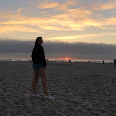 Profile Picture of Peyton (@peyton_maria22) on Twitter