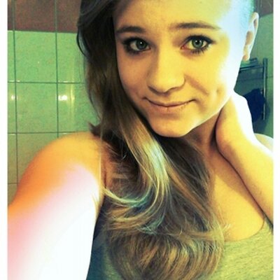 Profile Picture of Jennifer Höhne (@JenniferHhne) on Twitter