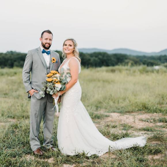 Profile Picture of Samantha Suggs (@samanthas317) on Poshmark