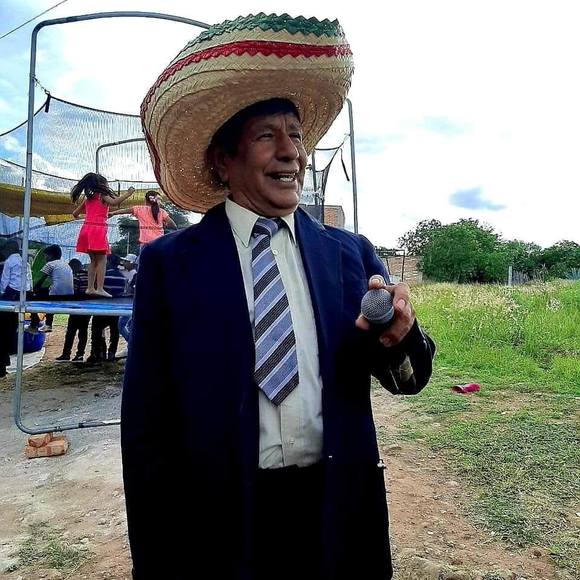 Profile Picture of Jose Tavares (@jose_tavares) on Poshmark