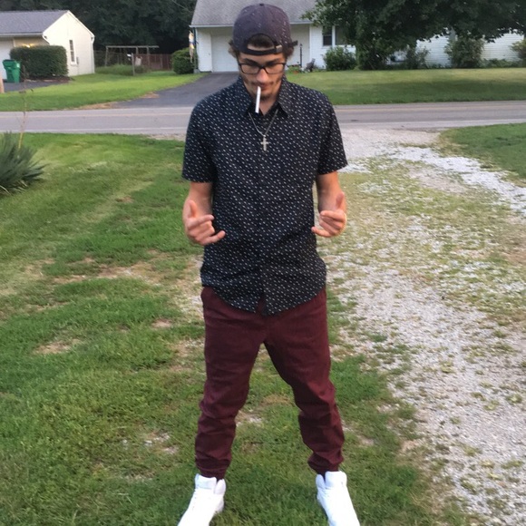 Profile Picture of Corey Freeman (@skaterman10) on Poshmark