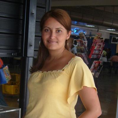 Profile Picture of Julia Valera (@yvaleras) on Twitter