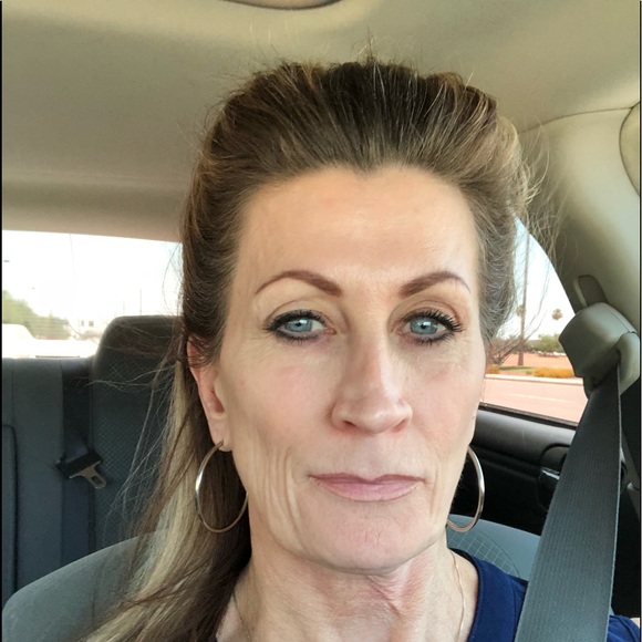 Profile Picture of Ginny Cook (@gingin59) on Poshmark