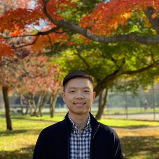 Profile Picture of Robin He (@robin.he) on Facebook