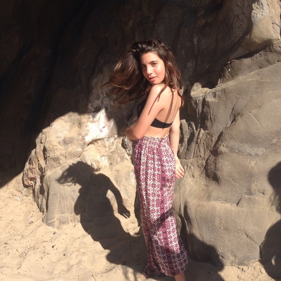 Profile Picture of Shani Amram (@shaniamram) on Poshmark