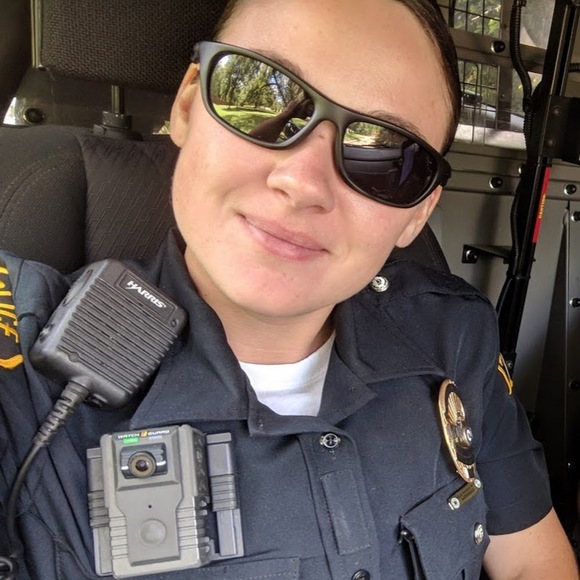 Profile Picture of Katie Fladung (@sodawolf) on Poshmark