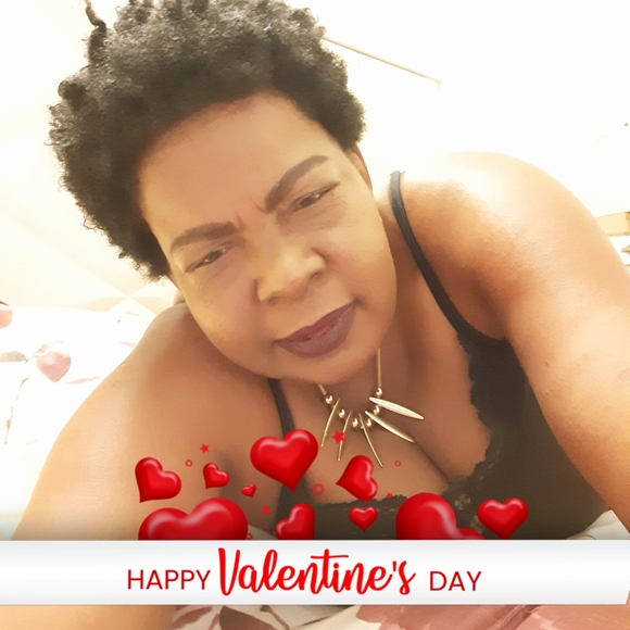 Profile Picture of Juanita Terman (@vidayamor03) on Poshmark