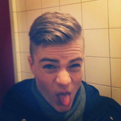 Profile Picture of Mike Neve (@MikeNeve97) on Twitter