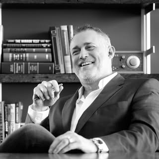 Profile Picture of Jeffrey Hayzlett (@jeffreyhayzlett) on Instagram