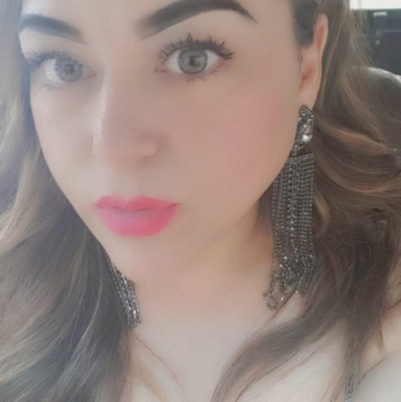 Profile Picture of Muñoz Muñoz (@munozyesenia535) on Poshmark