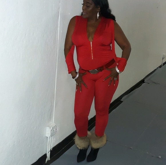 Profile Picture of Carla Lias (@carlalias) on Poshmark