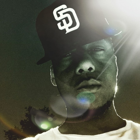 Profile Picture of Kenneth Anders jr. (@sirkensation) on Poshmark