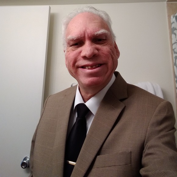 Tom Tagert - Poshmark Profile Picture of Tom Tagert (@lttagert) on Poshmark