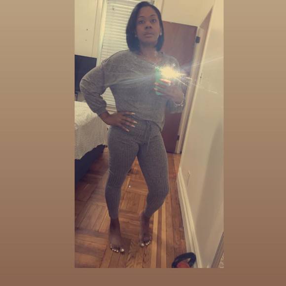 Profile Picture of Nkv Pdp (@mujerdominicana) on Poshmark