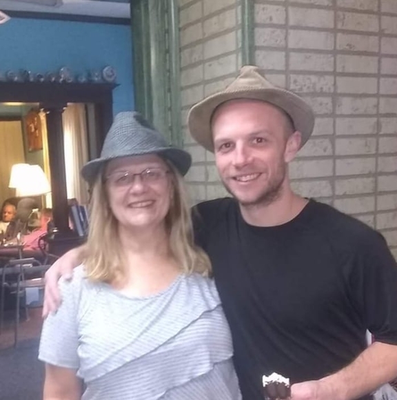 Profile Picture of Derrick Robertson (@derrick5287) on Poshmark