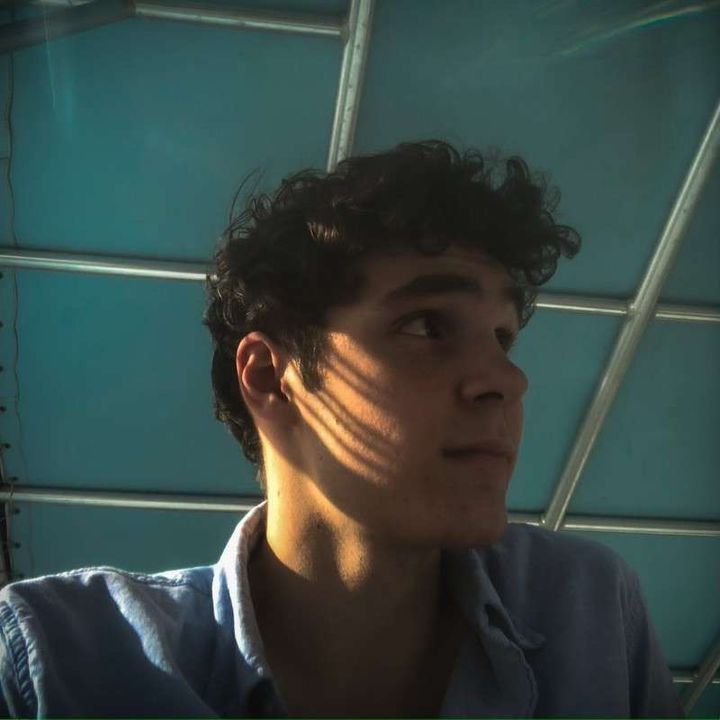 Profile Picture of Hi (@devon.calley) on Tiktok