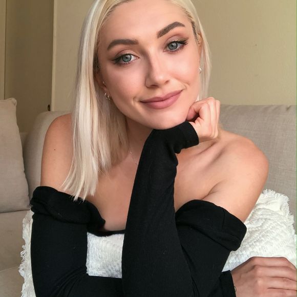 Profile Picture of Quincey Szymeczek (@booandq) on Poshmark