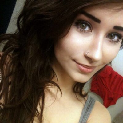 Profile Picture of Julissa Robles (@Jewls_lovesyou) on Twitter