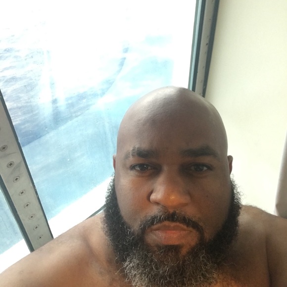 Profile Picture of Sylvester Taylor (@sylvestertaylor) on Poshmark