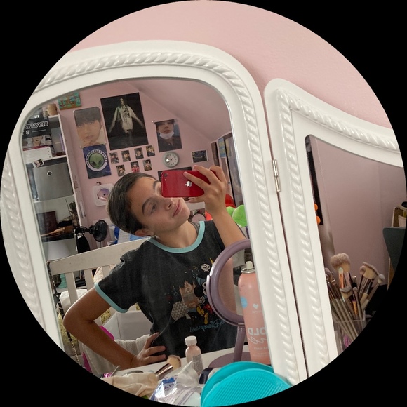 Profile Picture of Melissa Frangipane (@melissafrangipa) on Poshmark