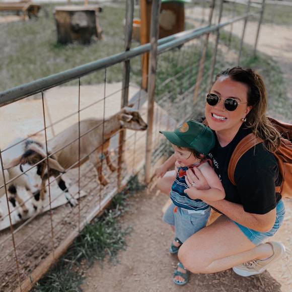 Profile Picture of Logan Wilson (@kimberlylogan) on Poshmark