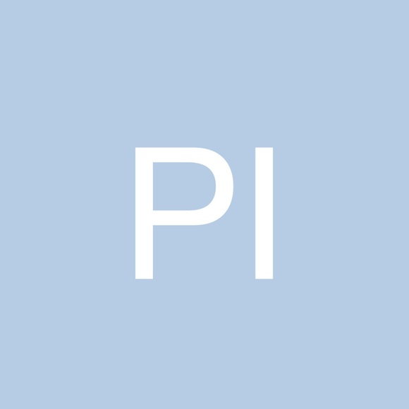 Profile Picture of Pamela Ivy (@tylrsmle) on Poshmark