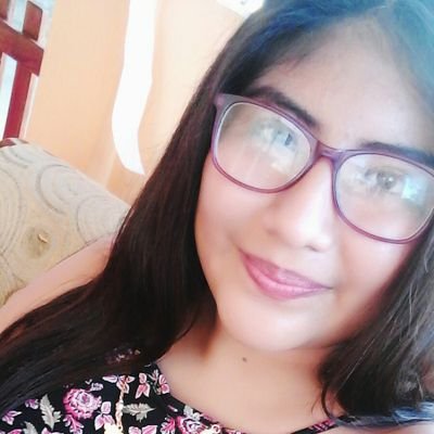 Profile Picture of Mercedes Muñiz (@MechitaMuniz27) on Twitter
