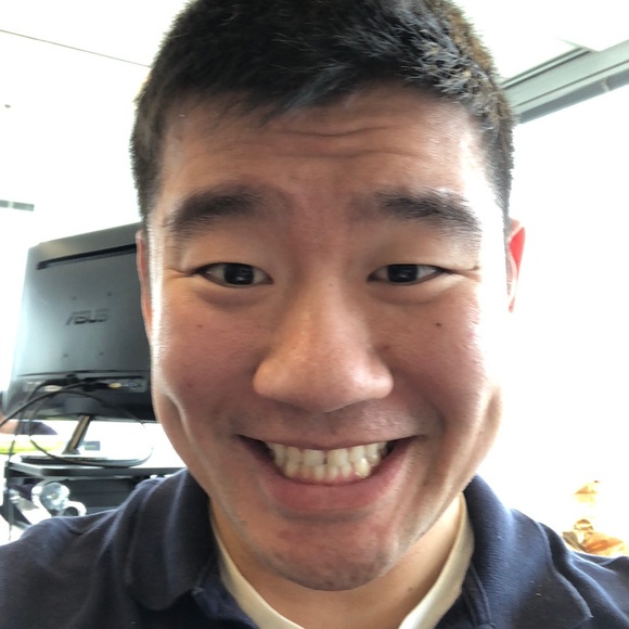 Profile Picture of Roger Hsiao (@rogerposh0319) on Poshmark