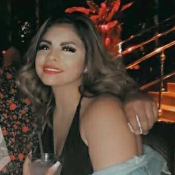 Profile Picture of Audrey Calderon (@audsscal) on Poshmark