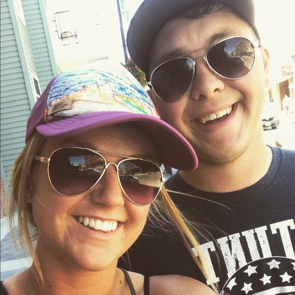 Amber Dolinar - Poshmark Profile Picture of Amber Dolinar (@adolinar2) on Poshmark