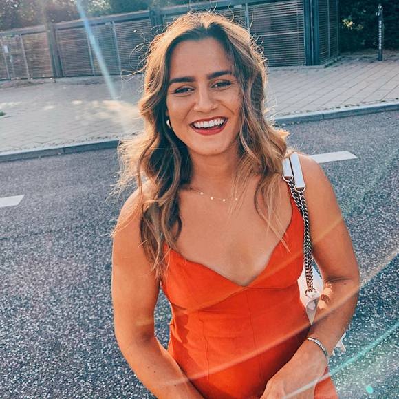 Profile Picture of Sofia Shah (@sofiashah) on Poshmark