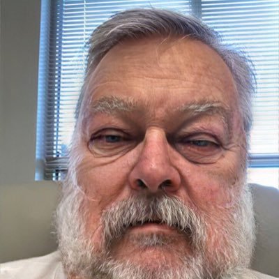 Profile Picture of Michael Glandon (@GlandonMichael) on Twitter